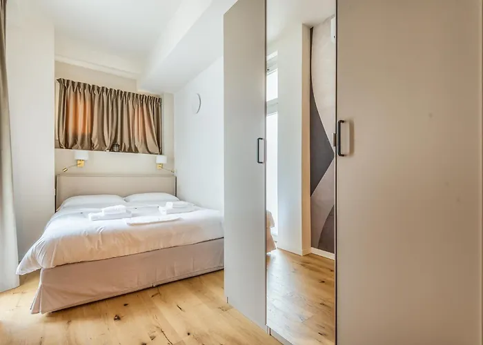 Apartamento Brand New Via Melzi D'eril 18 4 Pax