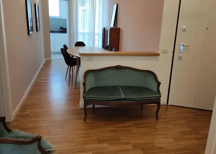 The House Of Light Apartment *