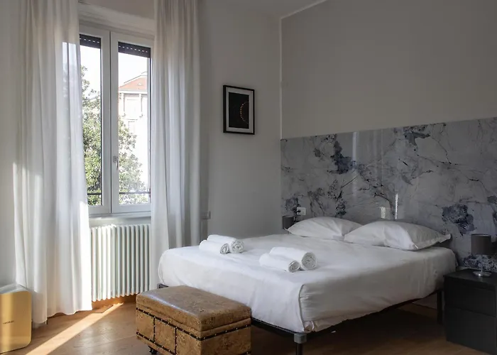 Rrrapido Holy And - Via Sardegna Милан