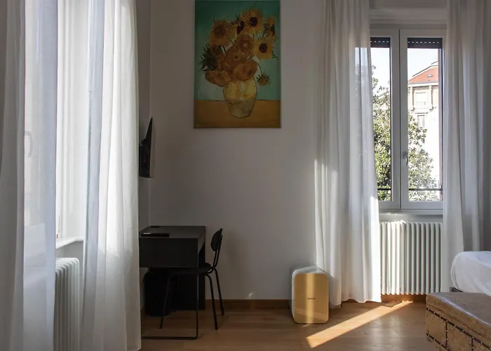 Rrrapido Holy And - Via Sardegna Гостевой дом Милан