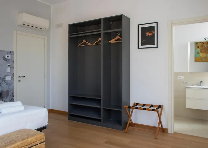 Rrrapido Holy And - Via Sardegna 3* מילאנו