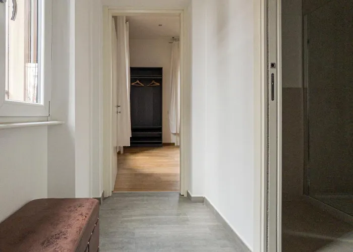 Rrrapido Holy And - Via Sardegna Гостевой дом Милан