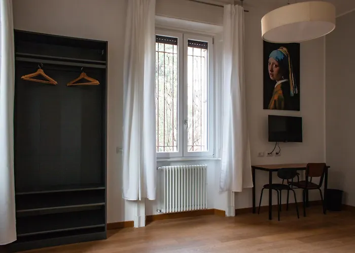 Rrrapido Holy And - Via Sardegna בית הארחה מילאנו