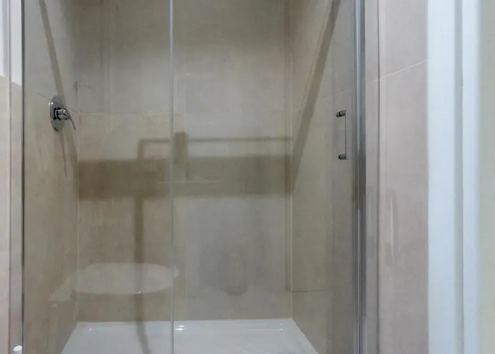 Rrrapido Holy And - Via Sardegna 3* Милан