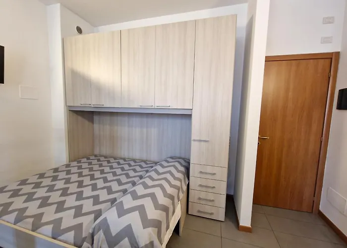 Rosemary Politecnico&malpensa Express Mailand