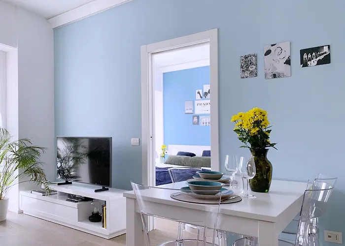 Cardano Blue - 5 Min Da Stazione Apartamento