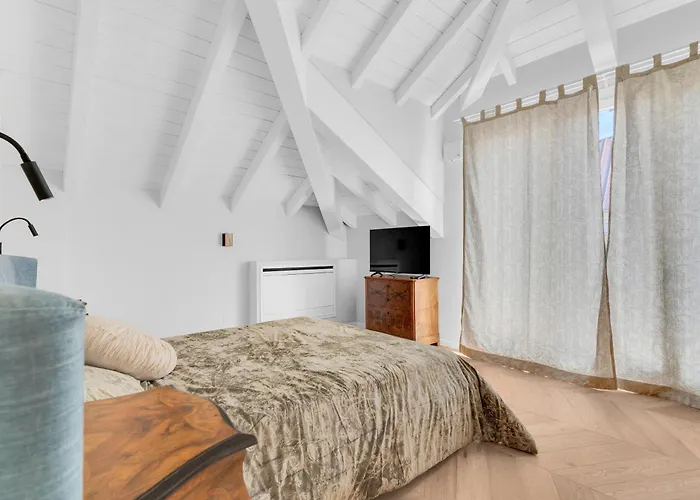 Citylife Penthouse By Ndp Rent *