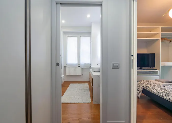 Appartement In Stile, Comodo Ed Elegante *