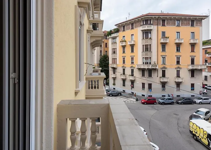 130 Sqm - Lima M1 - Elegant And Luxury Design Flat * Milán