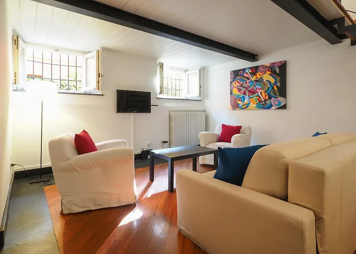 Апартаменты Contempora - Enchanting Loft Between History And Tranquility