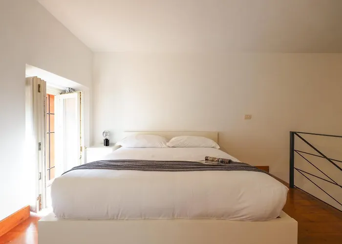 Апартаменты Contempora - Enchanting Loft Between History And Tranquility *