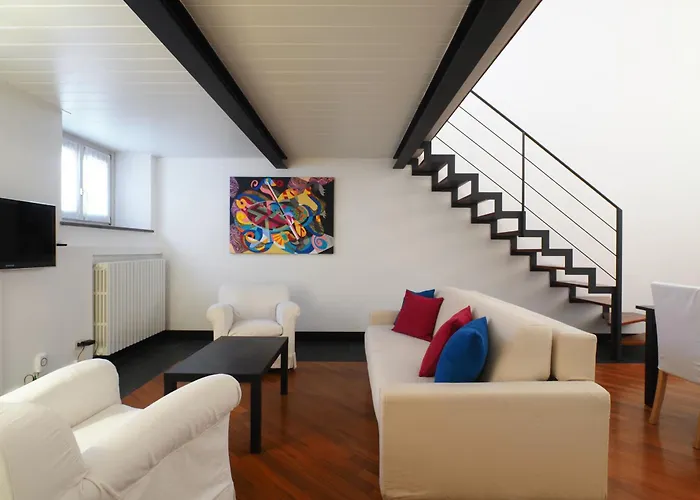 Contempora - Enchanting Loft Between History And Tranquility Милан