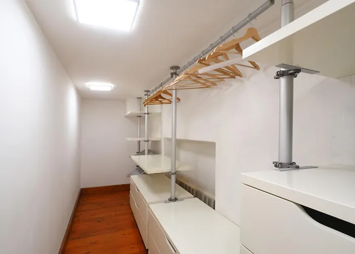 Апартаменты Contempora - Enchanting Loft Between History And Tranquility