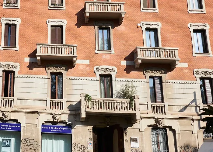 Under The Stars, Life Milano, Corso Sempione