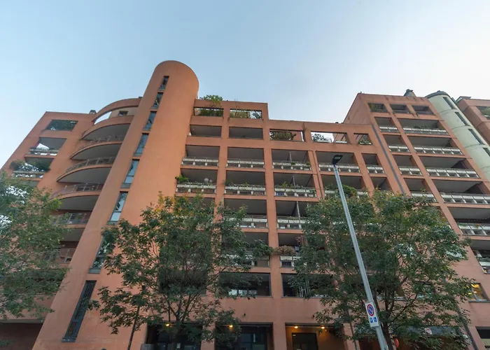Modern Oasis Opposite Bosco Verticale Milán