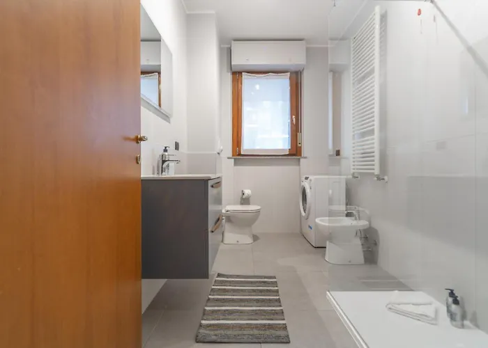 Modern Oasis Opposite Bosco Verticale Apartamento