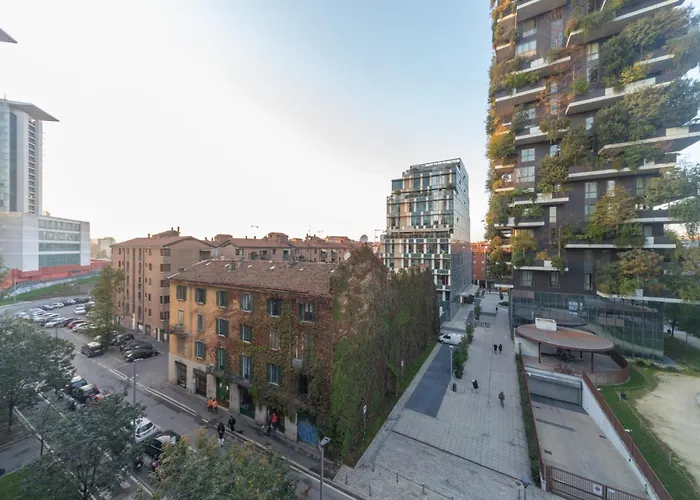 Modern Oasis Opposite Bosco Verticale Apartment Mailand
