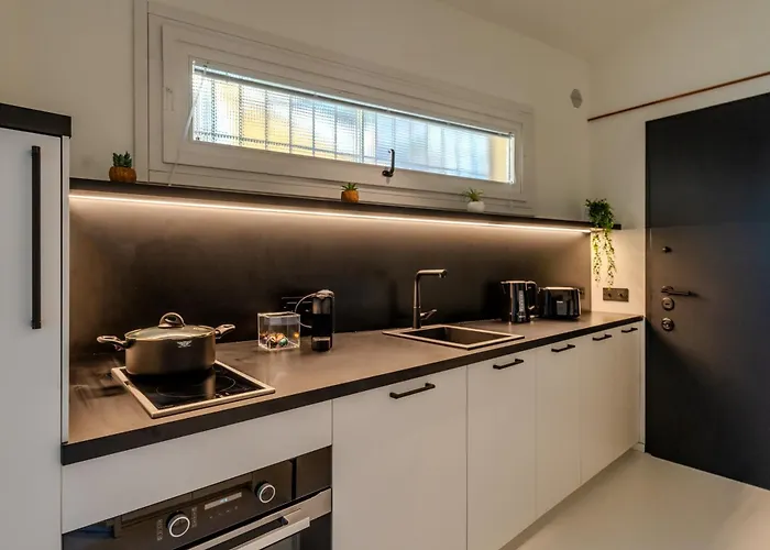 Navigli - Design With Private Terrace דירה *