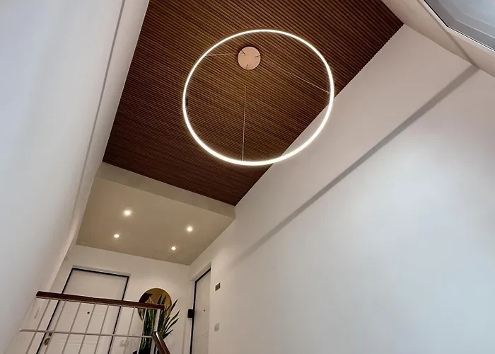 Teodorico Apartments - Quiet Garden View Apartment With Parking 公寓 *