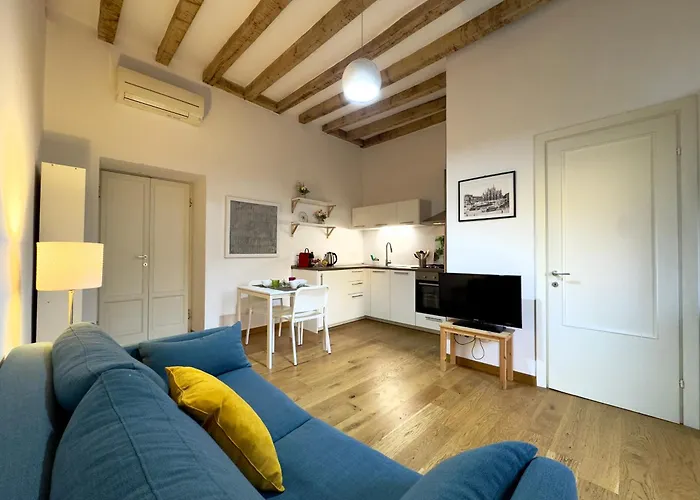 Cosy Navigli Apartment *