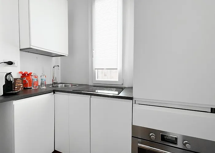 Moderno Bilocale Vicino A Fondazione Prada *