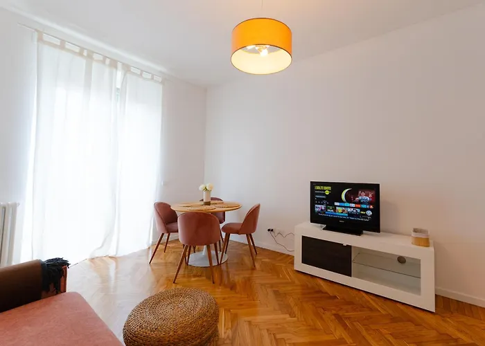 Casa Soperga, Corso Buenos Aires, Loreto, *