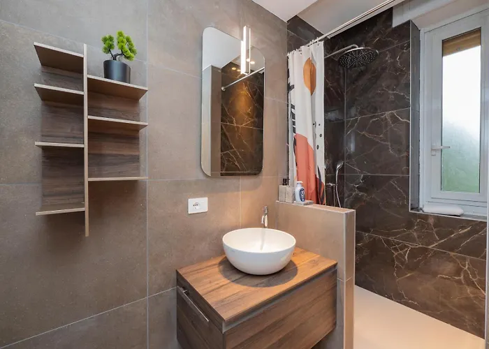 Xenia - Elegant In San Siro Area *