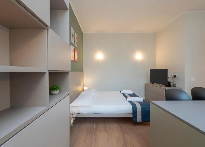 Xenia - Elegant In San Siro Area