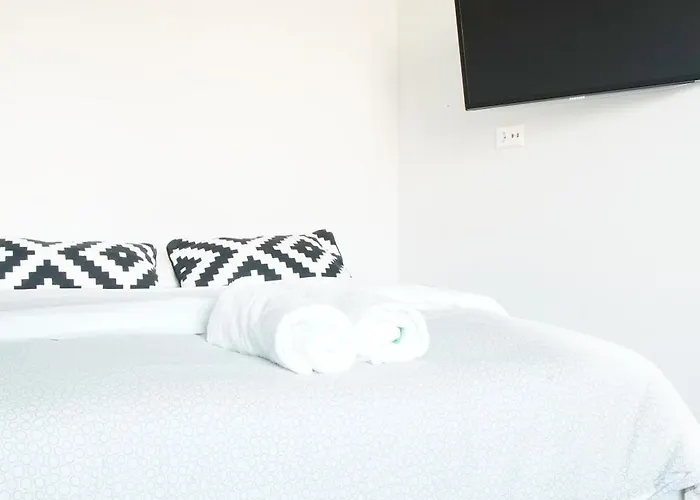 Jewel Vista Duomo 100m Apartment *