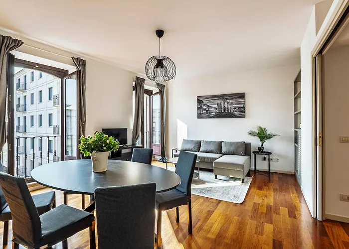 公寓 Elegant 2 Bedrooms Near Duomo 米兰