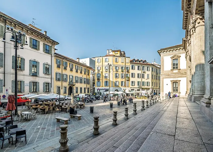 Elegant 2 Bedrooms Near Duomo 米兰