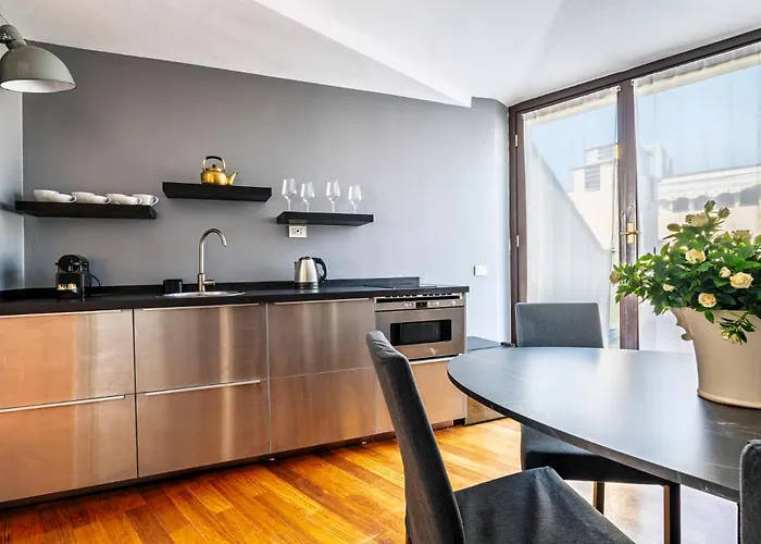 Elegant 2 Bedrooms Near Duomo 公寓