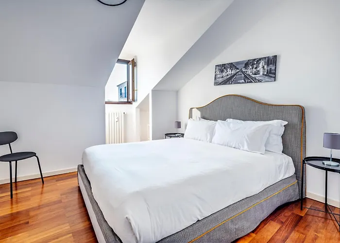 Elegant 2 Bedrooms Near Duomo