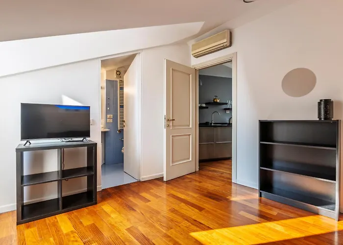 公寓 Elegant 2 Bedrooms Near Duomo 米兰