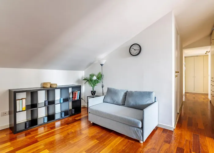 Elegant 2 Bedrooms Near Duomo * 米兰