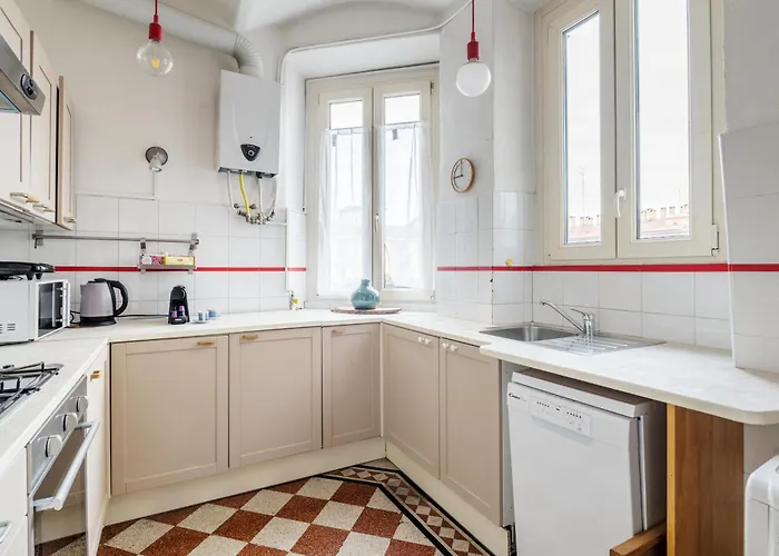 Exclusive 3 Bedrooms In Brera *