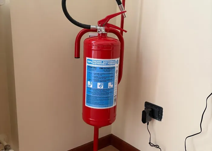 Spazio Breda - Free Parking, Private Garage, Metro M1, Balcony, 4 Guests * Mediolan