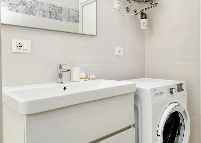 Joivy Charming 2br Flat Near Citylife *