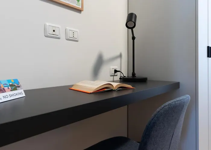 Italianway Collection - Cola Montano 29 B Milánó