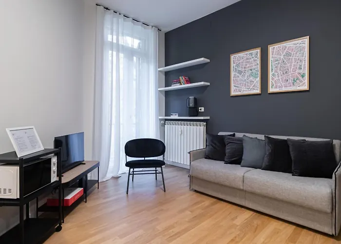 Italianway Collection - Cola Montano 29 B * Milánó