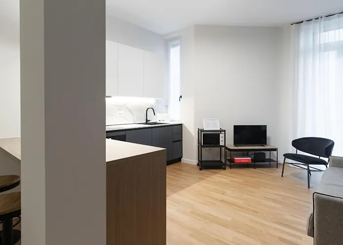 Italianway Collection - Cola Montano 29 B * Milánó