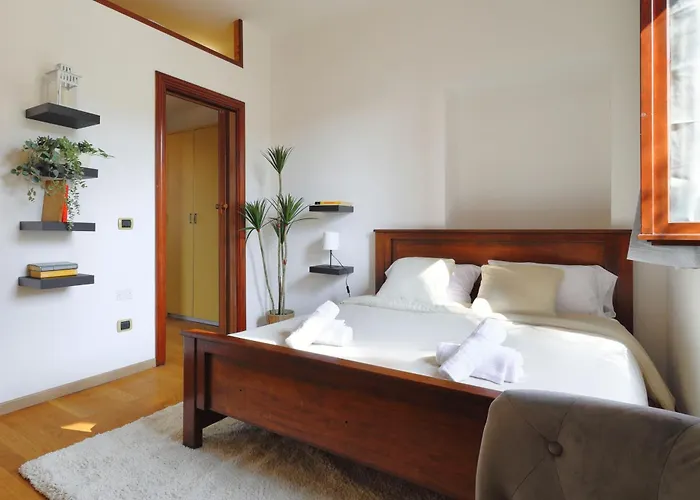 Apartman Navigli Tradizionale Con Giardino *