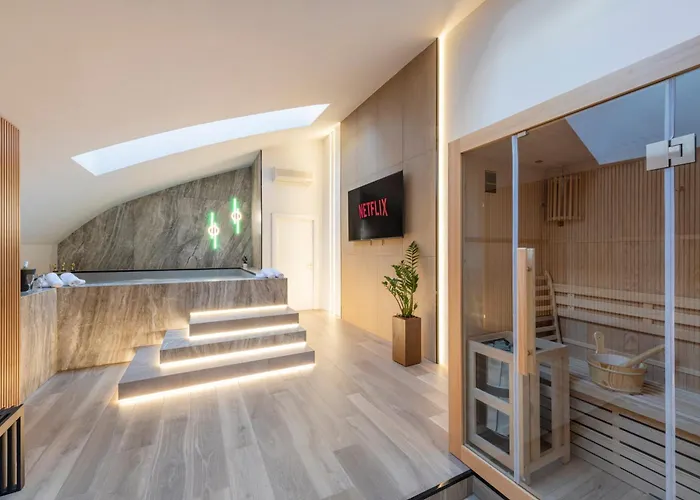 Piscina Interna Privata E A * Milano