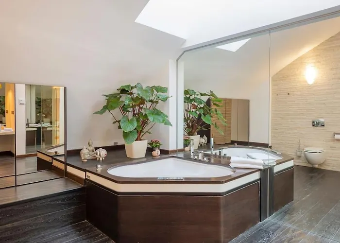 Piscina Interna Privata E A