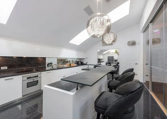 Piscina Interna Privata E A شقة