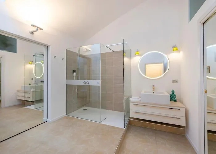 Piscina Interna Privata E A