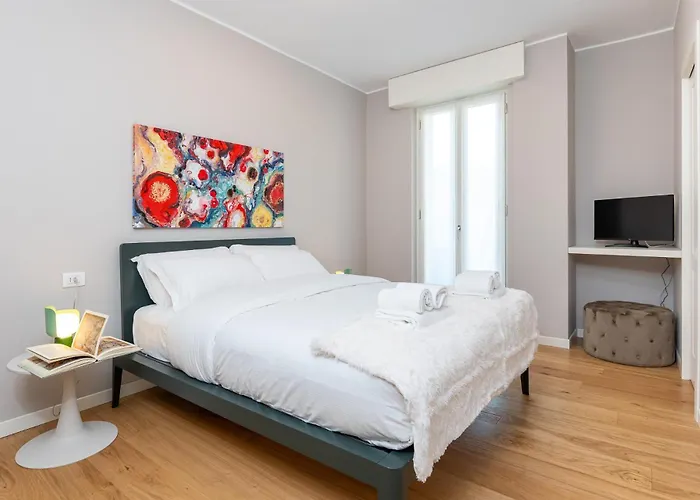 Luxurious & Spacious Flats In Duomo Apartamento Milán