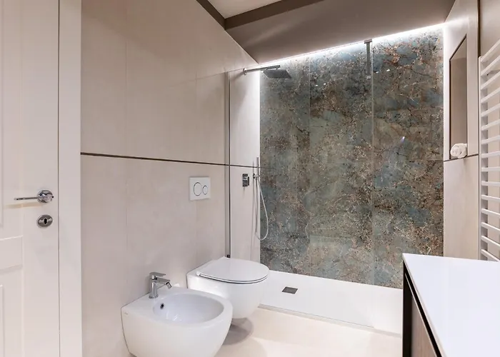 Luxurious & Spacious Flats In Duomo * Milán