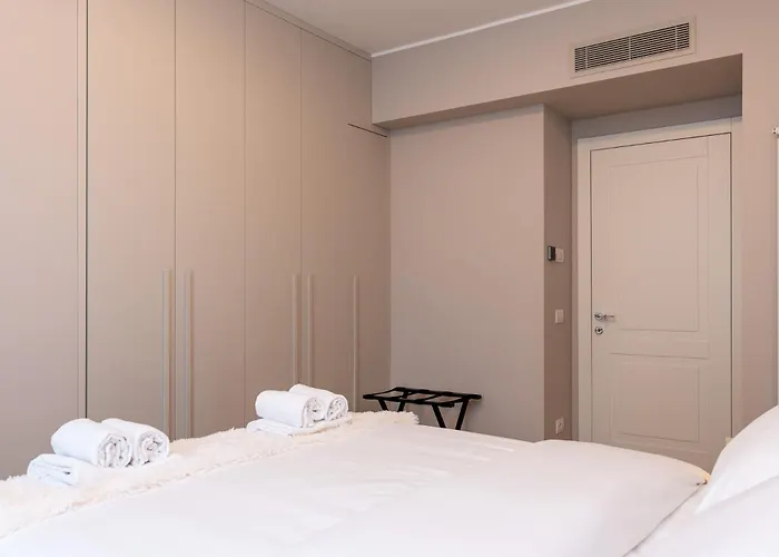 Luxurious & Spacious Flats In Duomo * Milán