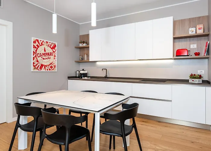 Luxurious & Spacious Flats In Duomo